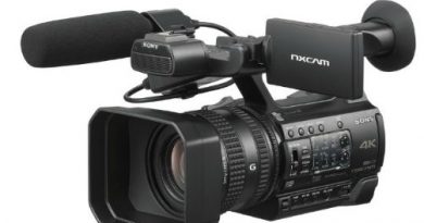 Sony handheld NXCAM Camcorder HXR-NX200